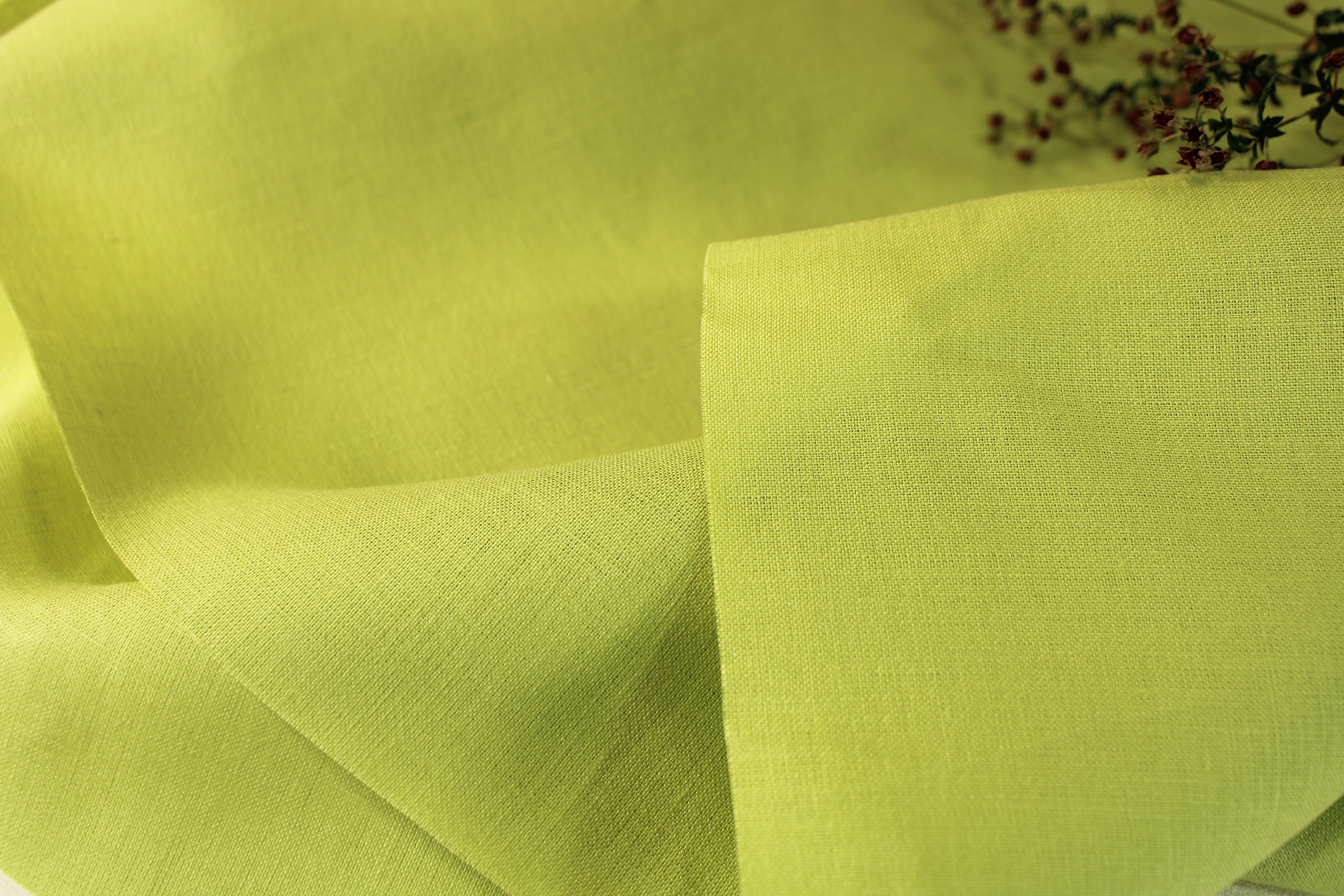 Premium IRISH 100% Linen Fabric by the Yard / Lime Linen Fabric / Buy Linen Online
